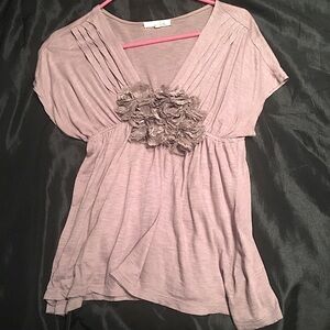 LUSH Anthropologie Lavender V-Neck Tee Size Small